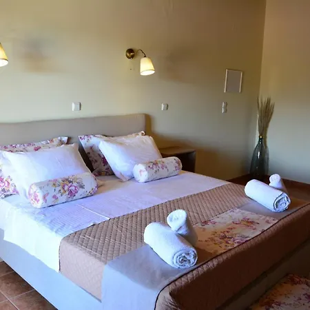 Elianthos Apartahotel
