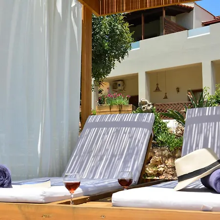 Elianthos Apartahotel